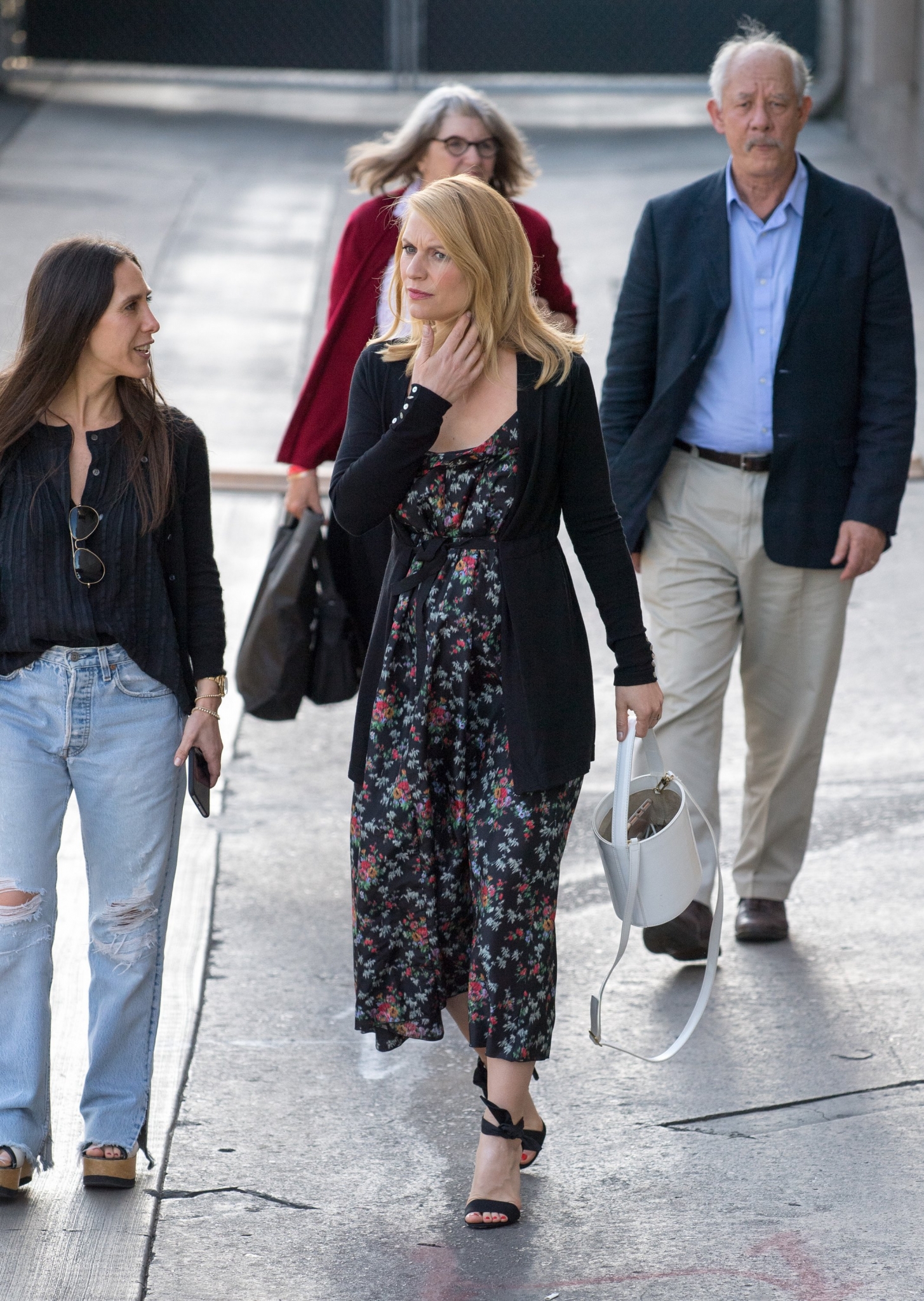 2018-05-31-Candids-Outside-Jimmy-Kimmel-Studios-006.jpg 2018-05-31-Candids-Outside-Jimmy-Kimmel-Studios-006.jpg