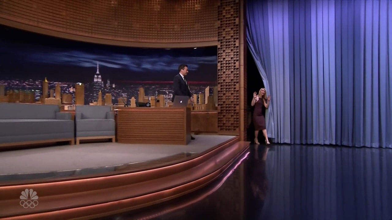 2016-03-28-The-Tonight-Show-With-Jimmy-Fallon-Caps-001.jpg