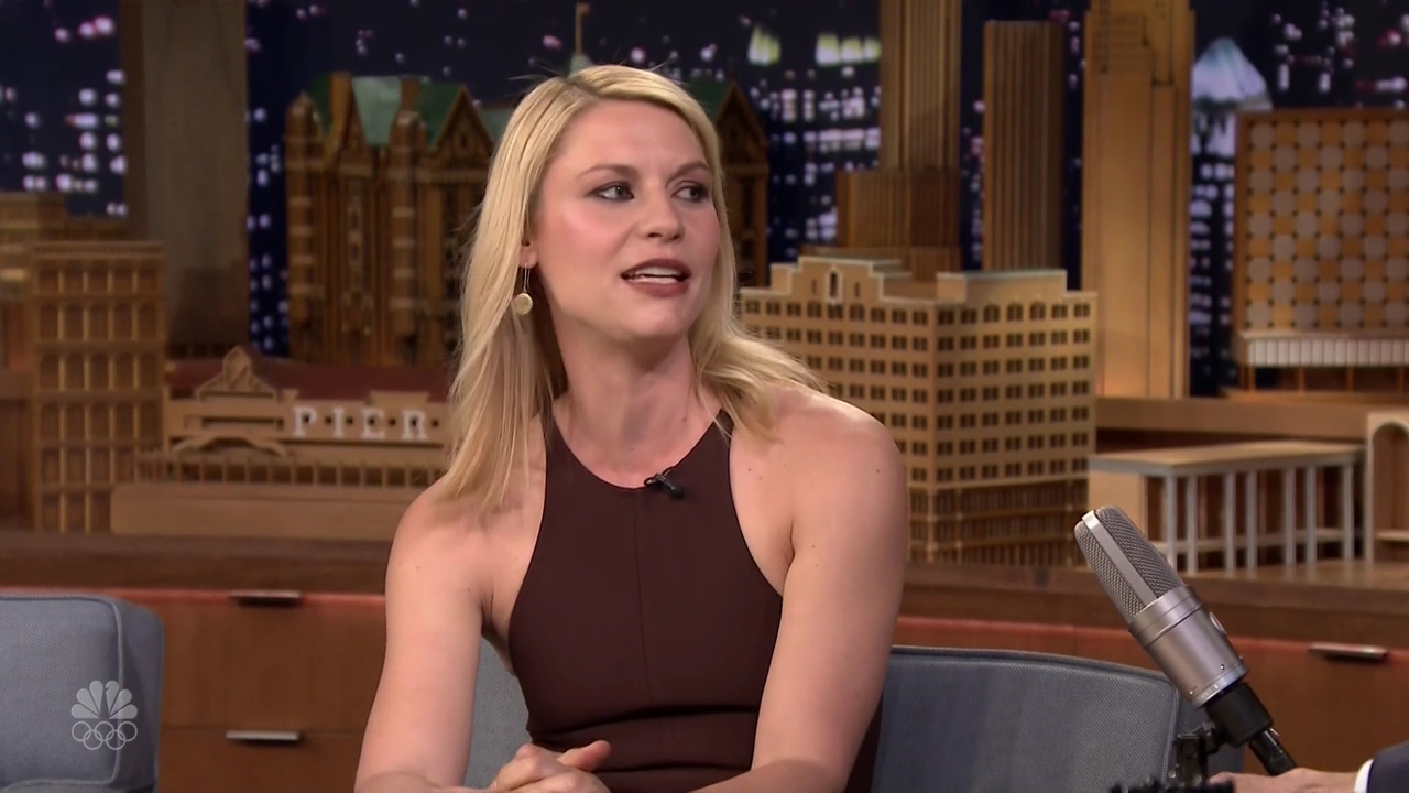 2016-03-28-The-Tonight-Show-With-Jimmy-Fallon-Caps-154.jpg