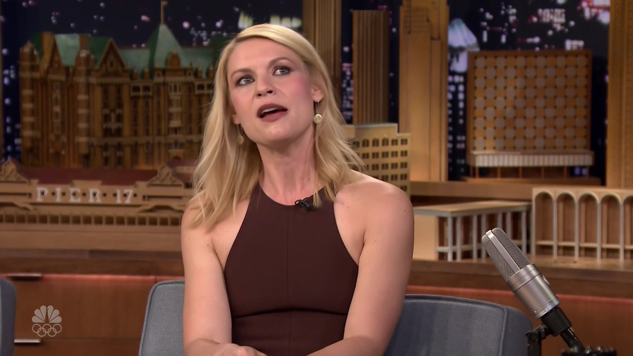 2016-03-28-The-Tonight-Show-With-Jimmy-Fallon-Caps-242.jpg