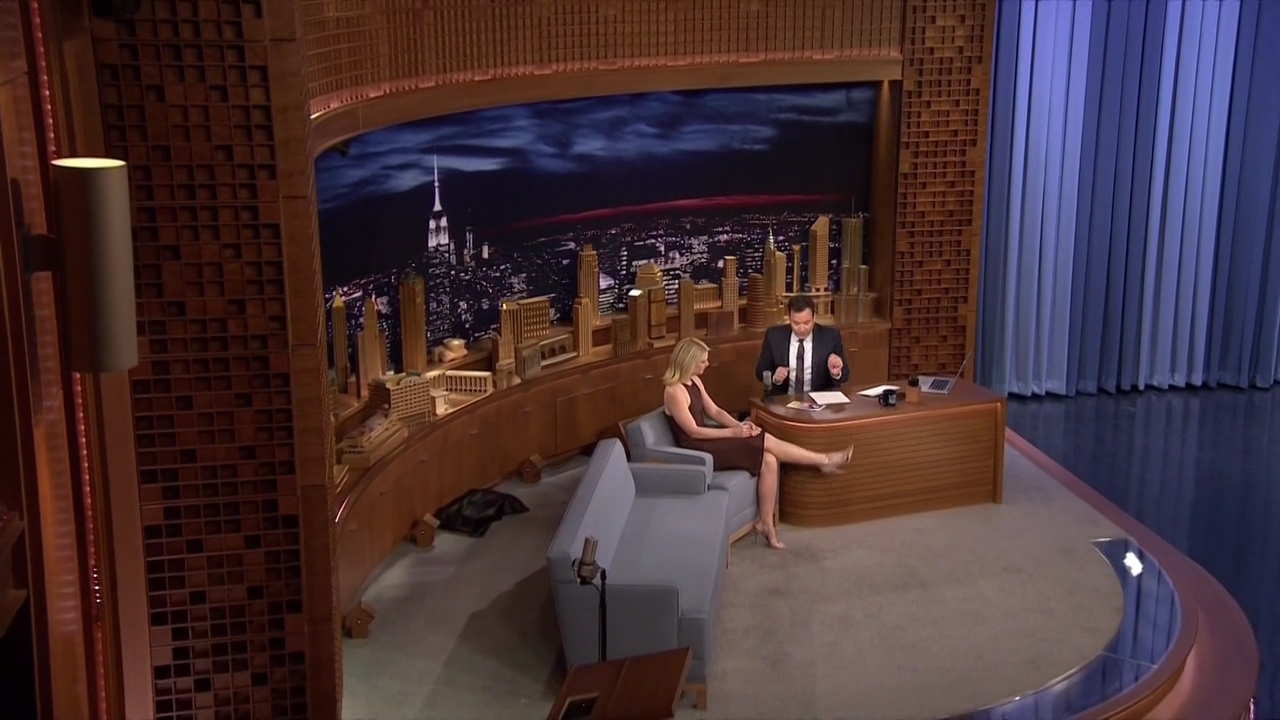 2016-03-28-The-Tonight-Show-With-Jimmy-Fallon-Caps-330.jpg