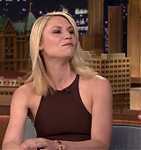2016-03-28-The-Tonight-Show-With-Jimmy-Fallon-Caps-051.jpg