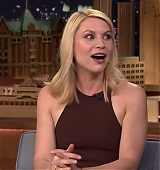2016-03-28-The-Tonight-Show-With-Jimmy-Fallon-Caps-200.jpg
