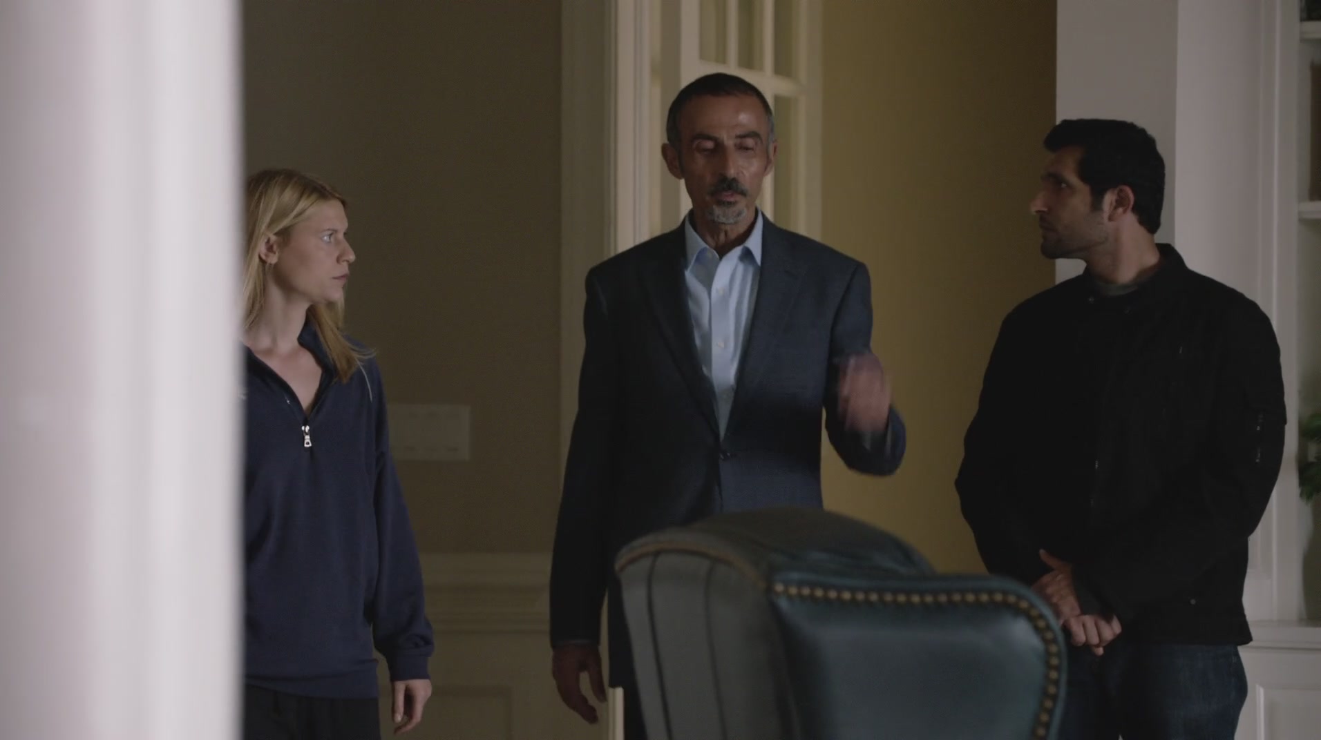 3x06-044.jpg 3x06-044.jpg