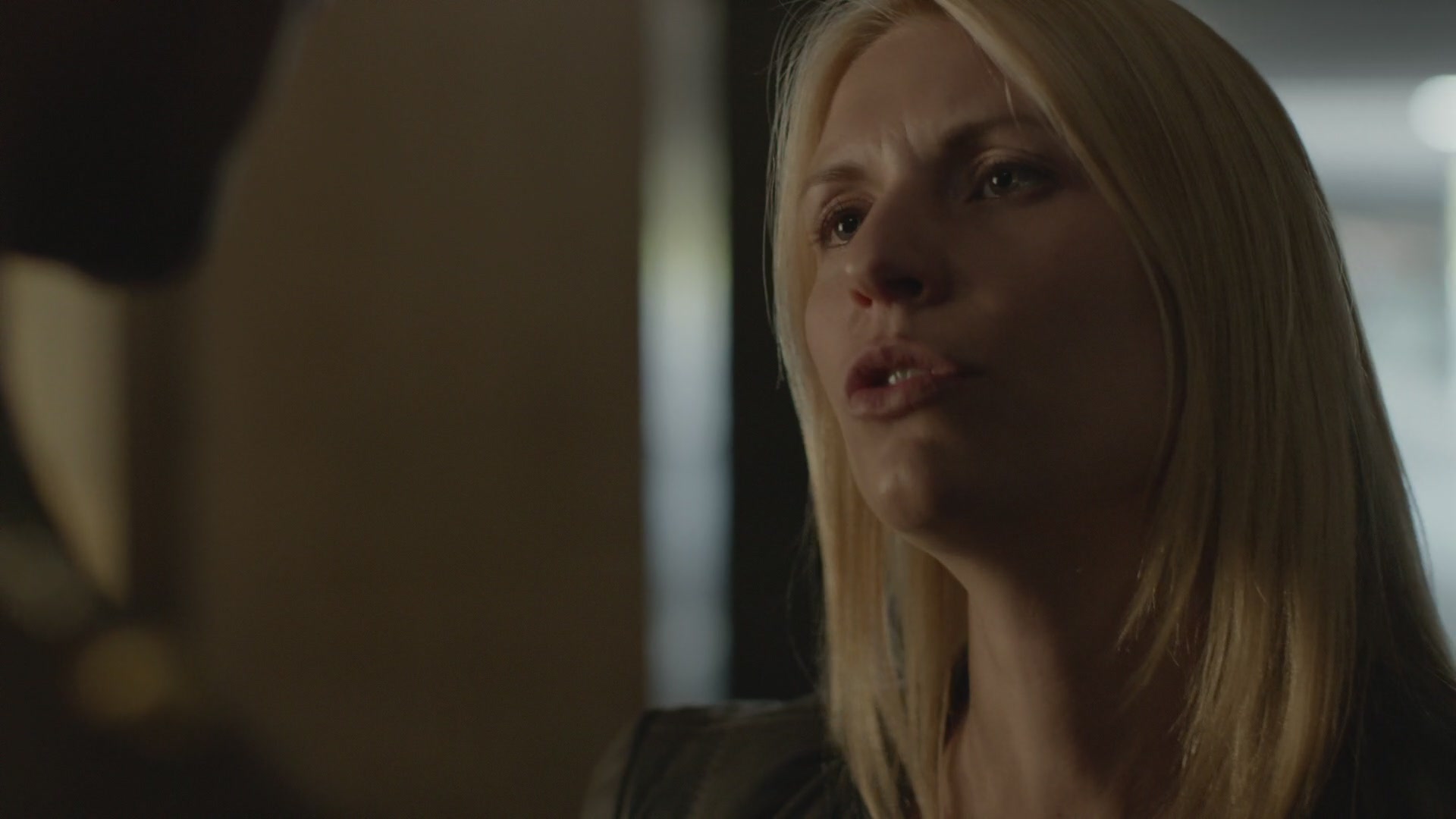 4x07-055.jpg 4x07-055.jpg