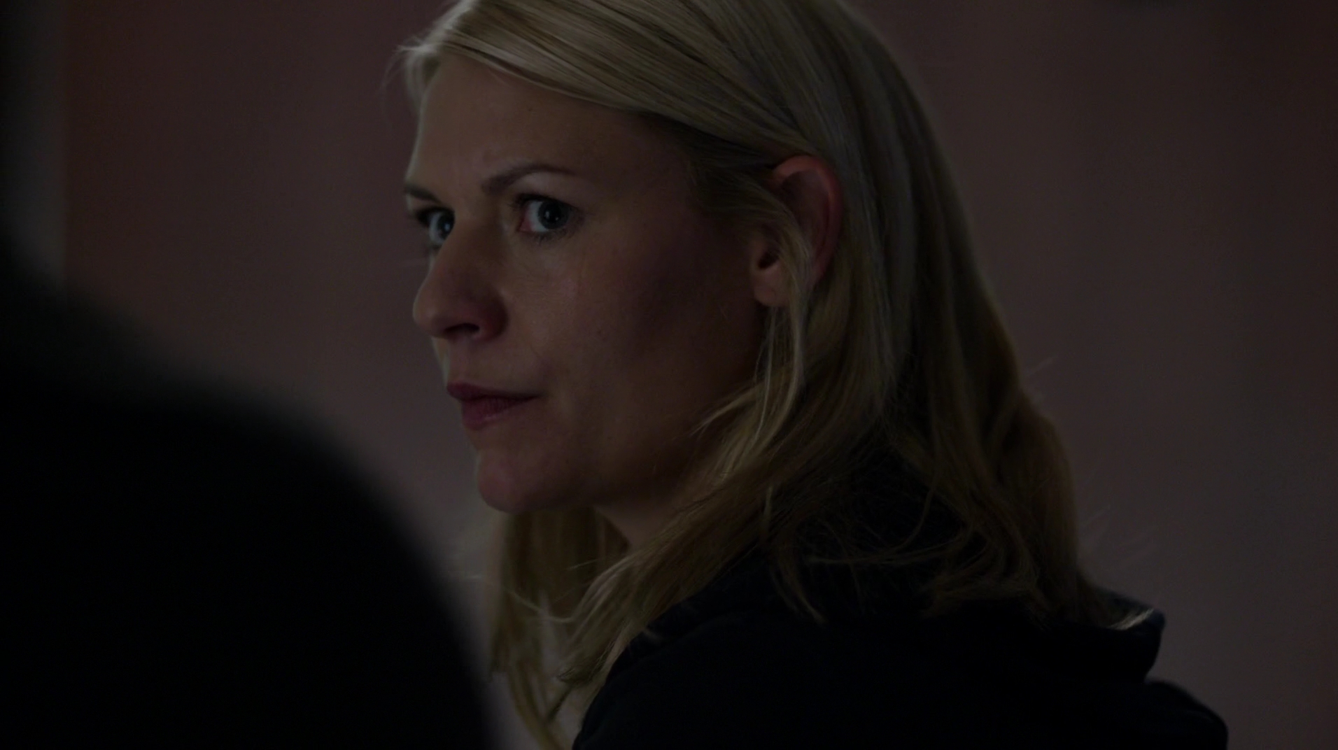 homeland-5x09-072.jpg homeland-5x09-072.jpg