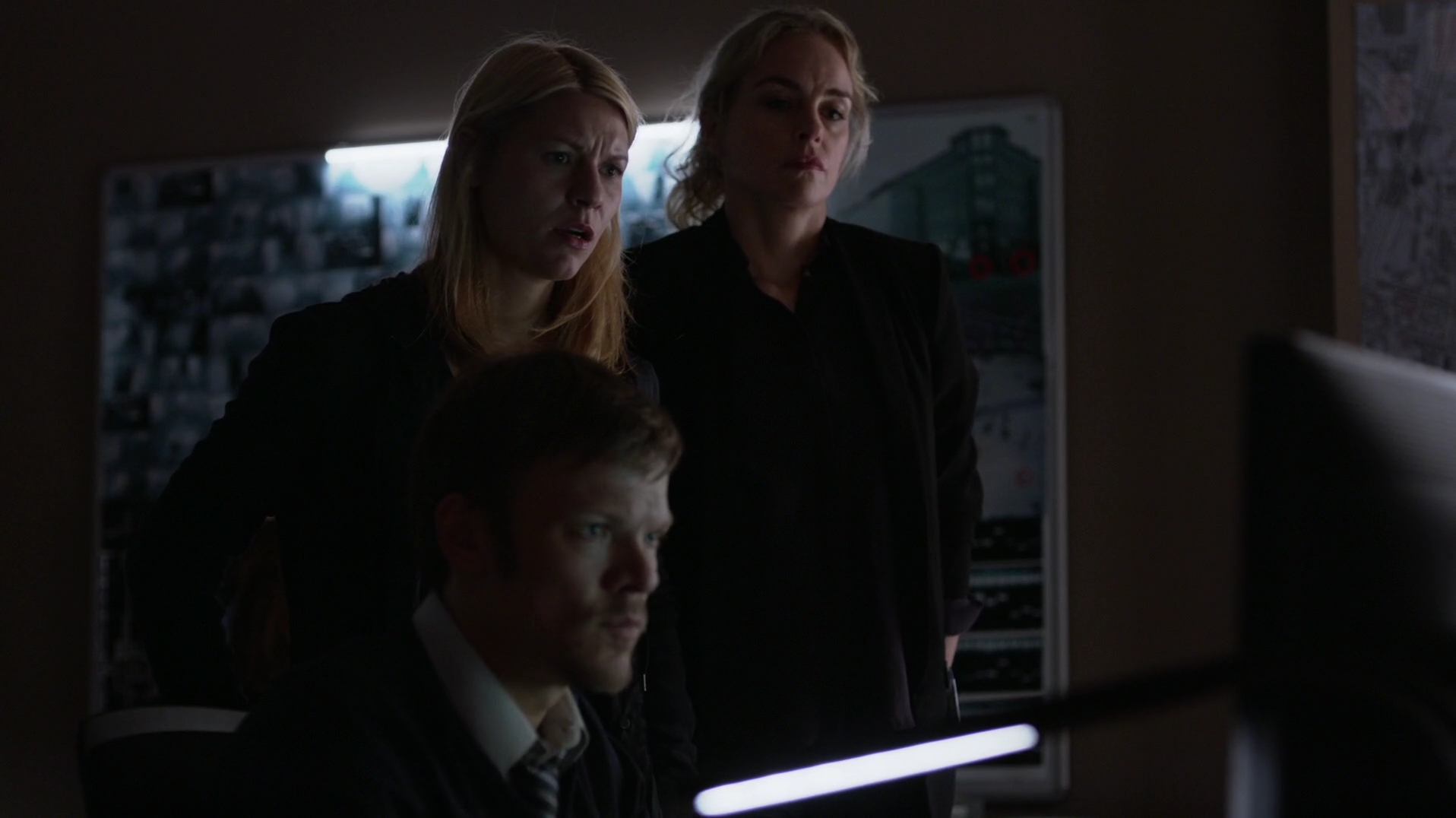 homeland-5x10-156.jpg homeland-5x10-156.jpg