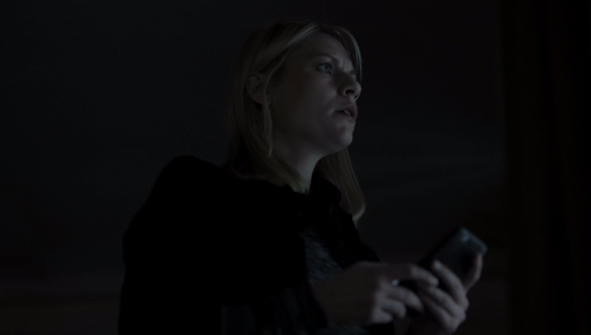 Homeland-6x05-170.jpg Homeland-6x05-170.jpg