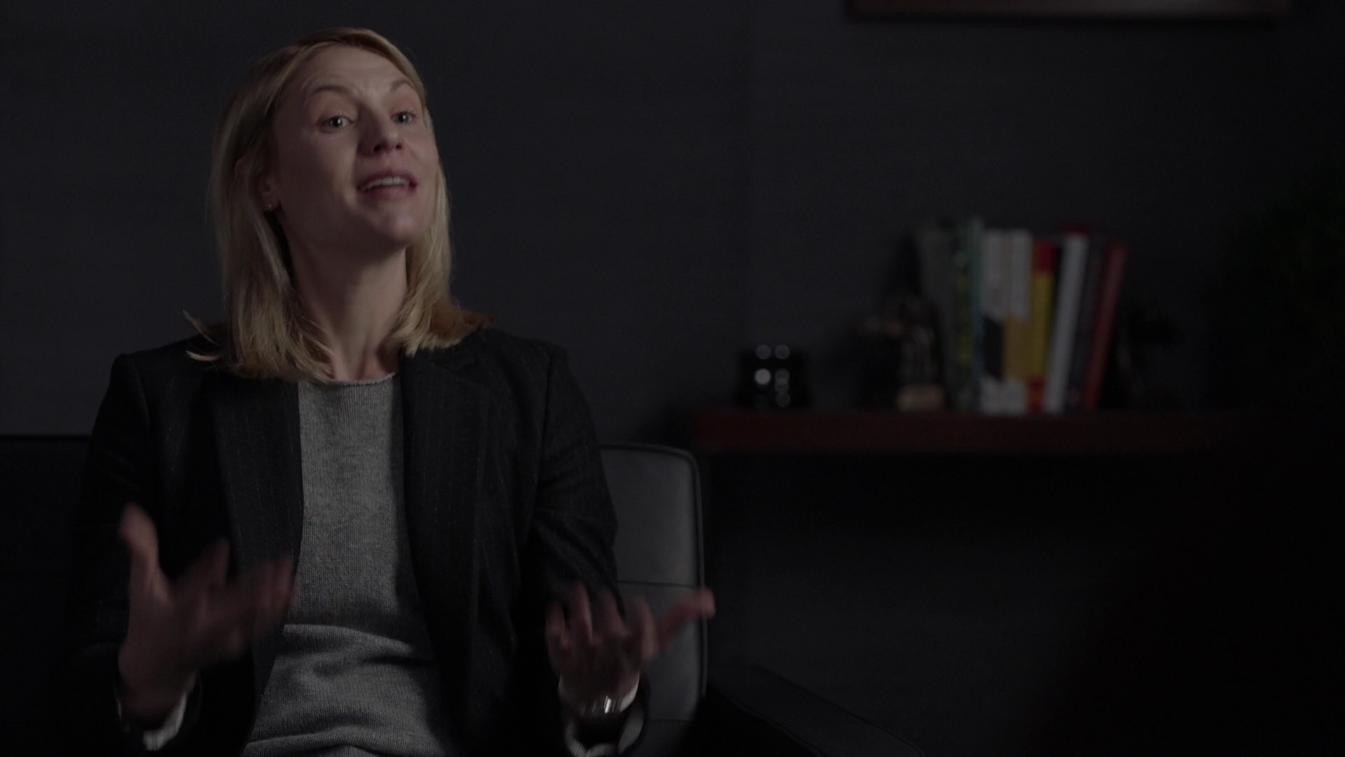Homeland-6x09-123.jpg
