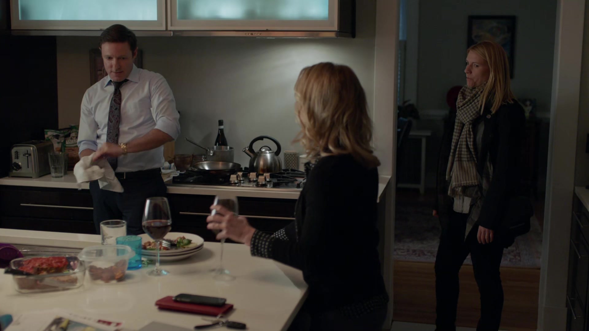 Homeland-7x08-0390.jpg Homeland-7x08-0390.jpg