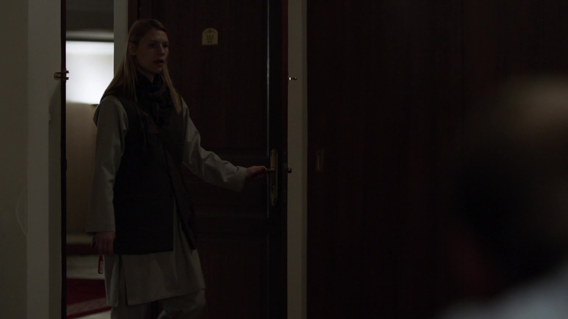 Homeland-8x01-0718.jpg