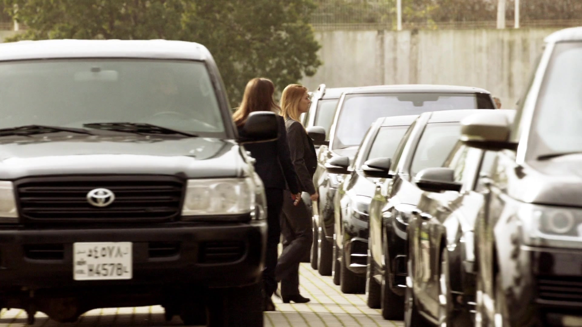 Homeland-8x01-0815.jpg Homeland-8x01-0815.jpg