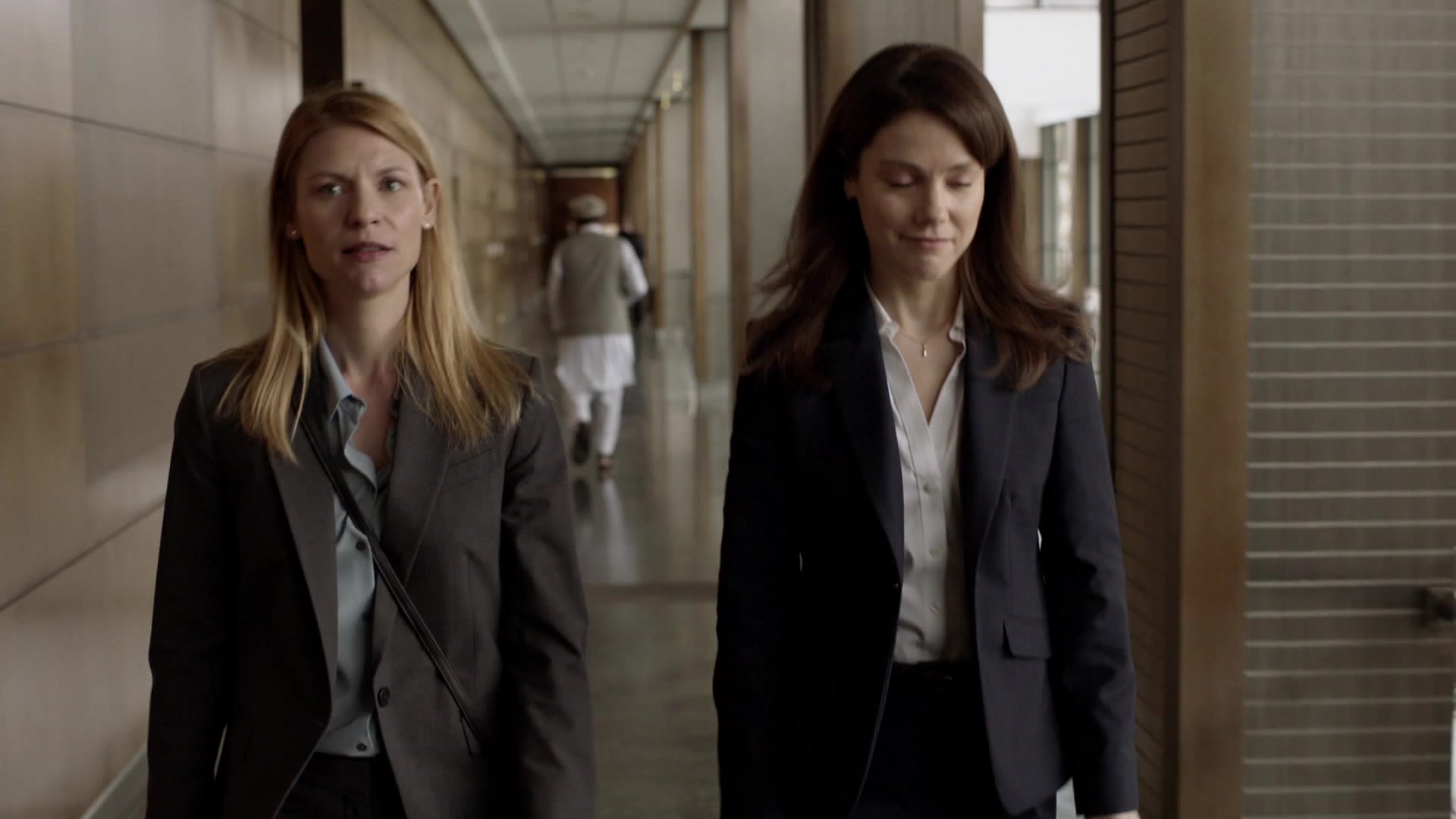 Homeland-8x01-0842.jpg Homeland-8x01-0842.jpg