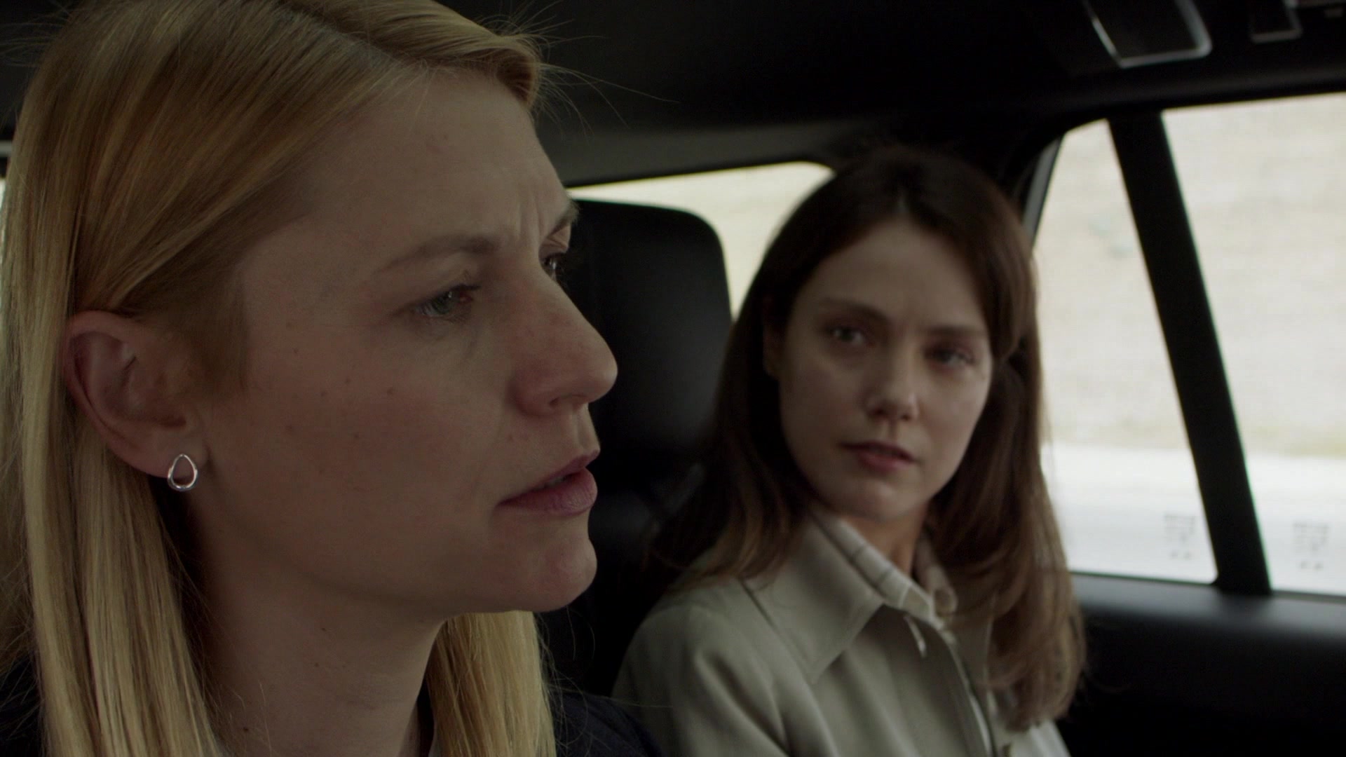 Homeland-8x04-0318.jpg Homeland-8x04-0318.jpg