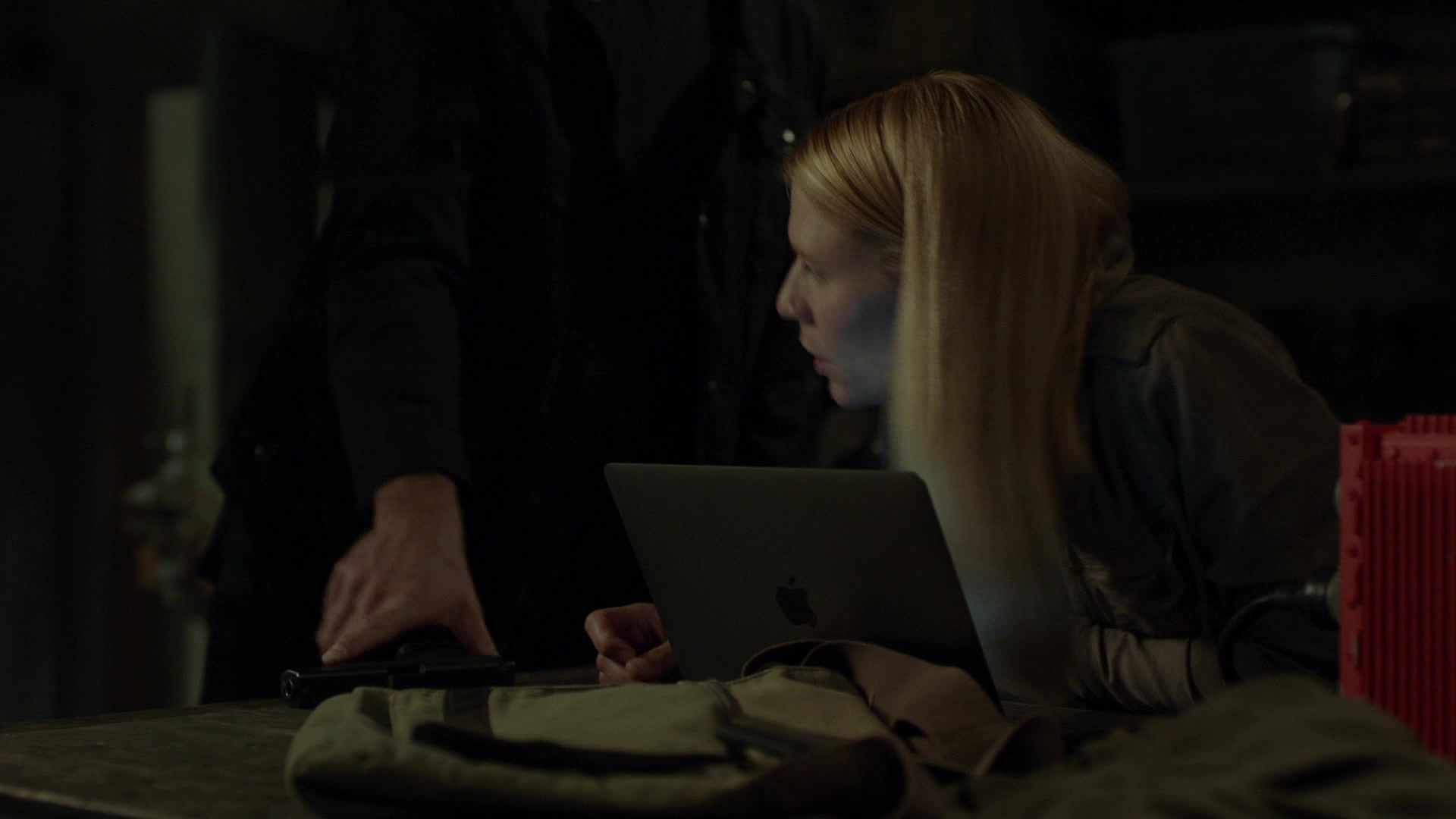 Homeland-8x09-591.jpg Homeland-8x09-591.jpg