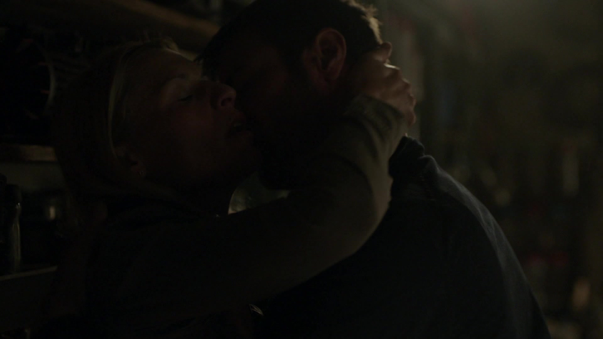 Homeland-8x09-746.jpg Homeland-8x09-746.jpg