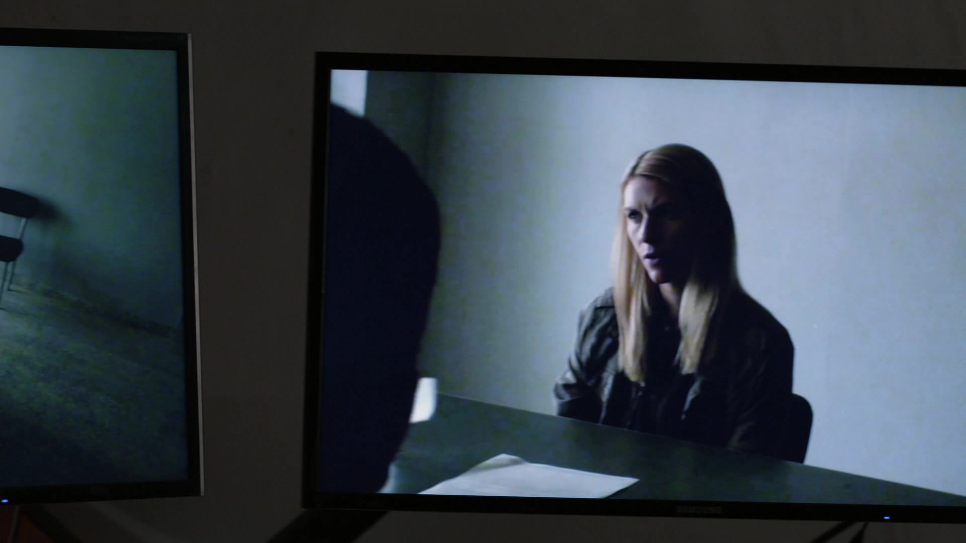 Homeland-8x10-595.jpg Homeland-8x10-595.jpg